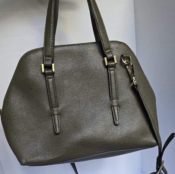 Steve Madden Handbags - Steve Madden Pebbled Leather Olive Green Purse
